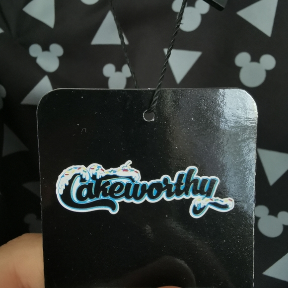 RARE XL Mickey Mouse Faux Fur Cropped Jacket from Cakeworthy - Picture 4 of 8